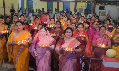 पंचमी को परमेश्वरी मंदिर में महाआरती में 300 लोग सम्मिलित हुए 