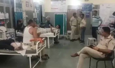 बैतूल में ट्रक की टक्कर से पलटी सुरक्षाकर्मियों से भरी बस, चुनाव ड्यूटी करके लौट रहे थे जवान