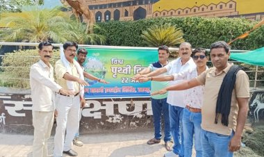 विश्व पृथ्वी दिवस पर जय बालाजी इन्डस्ट्रीज के कर्मचारियों ने पर्यावरण को हरा&भरा रखने  लिया संकल्प 