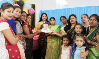 पीएचसी में मनाया अंतरराष्ट्रीय नर्स दिवस