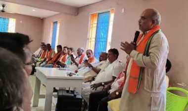 झारखंड दुमका लोकसभा क्षेत्र के चुनाव प्रचार अभियान में जुटे विधायक ललित चंद्राकर 