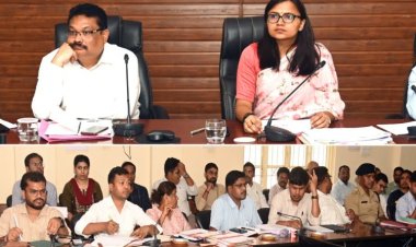 कलेक्टर सुश्री ऋचा प्रकाश चौधरी ने जिले के ब्लैक स्पॉट्स में जल्द सुधार पूरा करने दिए निर्देश