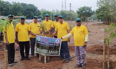 यूथ हॉस्टल्स के सदस्यों ने पौधे लगाकर पर्यावरण संंरक्षण का दिया संदेश