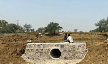 बोहरडीह गांव में वर्षा जल संचयन और बारहमासी जल आपूर्ति को बढ़ाने के लिए एसीसी चिल्हाटी साइट पर अदाणी फाउंडेशन ने 7 तालाबों को जोड़ा