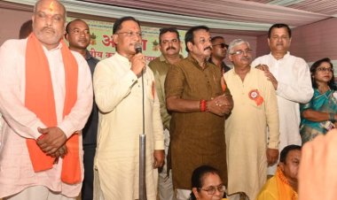 मुख्यमंत्री श्री साय अखिल भारतीय निर्धन दिव्यांग सामूहिक आदर्श विवाह समारोह में शामिल हुए