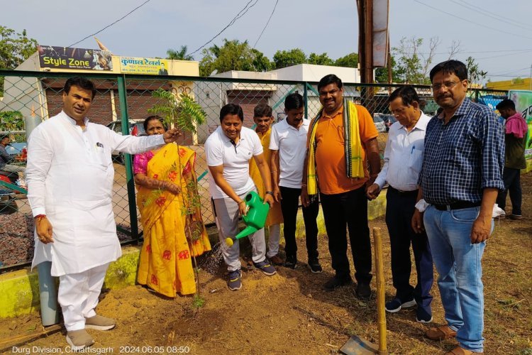 भीषण गर्मी से बचने का एक ही उपाय, हर नागरिक वृक्षारोपण की ओर कदम बढ़ायें