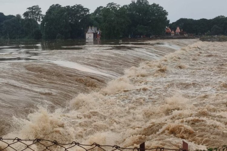 शिवनाथ में उफान का अंदाजा नहीं था इन 10 मजदूरों को...