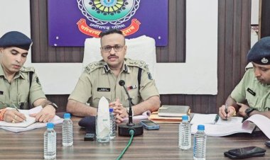 पुलिस महानिरीक्षक दुर्ग रेंज ने स्वतंत्रता दिवस की तैयारी एवं सुरक्षा व्यवस्था की ली समीक्षा बैठक