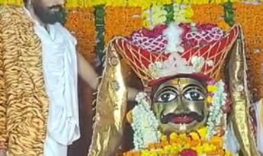 देवास ने नगर भ्रमण पर निकले भोलेनाथ:देर रात तक निकली झांकियां, अखाड़ों के कलाकारों ने दिखाए हैरतअंगेज करतब