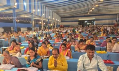 "महेश कॉलोनी में श्रीकृष्ण जन्माष्टमी पर नवधा रामायण पारायण पाठ में शामिल हुए अरुण वोरा"