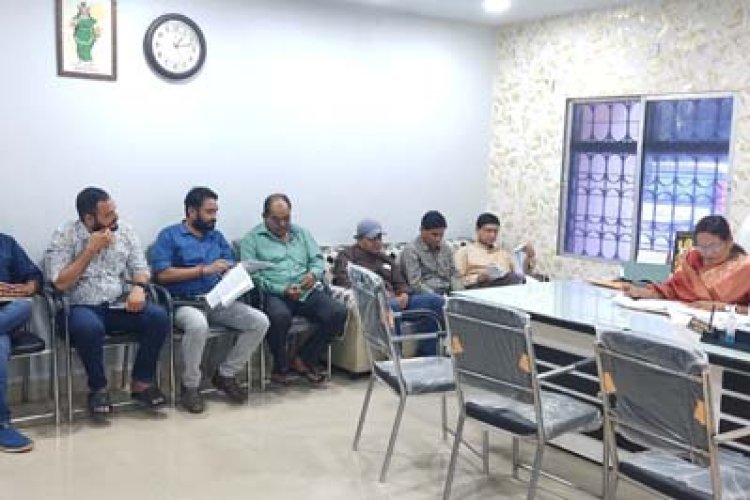गार्डन की सफाई पर विभाग दे ध्यान& महापौर शशि