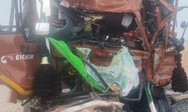 सिहोरा में भीषण सड़क हादसा:खड़े ट्रक से टकराया दूसरा ट्रक, 2 की मौके पर मौत-1 गंभीर