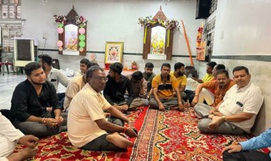 शारदीय नवरात्र पर्व पर दुर्गा मंदिर में सजेगा माता का द्वार, समित्ति की बैठक में लिया गया निर्णय