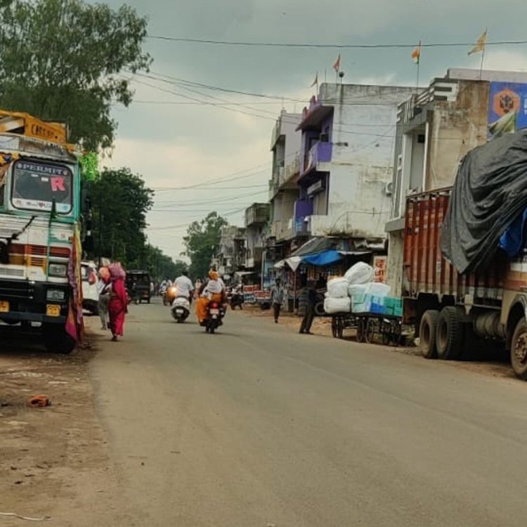 उमस भरी गर्मी से परेशान लोग:पारा पहुंचा 33 डिग्री सेल्सियस; जिले में अब तक 890 मिमी वर्षा दर्ज