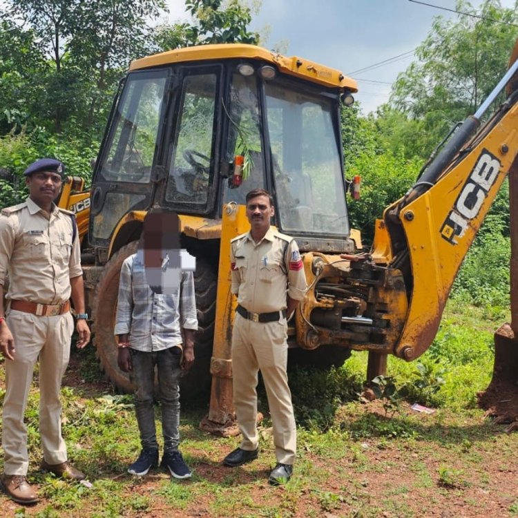 युवक पर जेसीबी चढ़ाने वाला आरोपी गिरफ्तार:वारदात के बाद से था फरार; पुलिस ने सतना जिले के रामनगर से पकड़ा