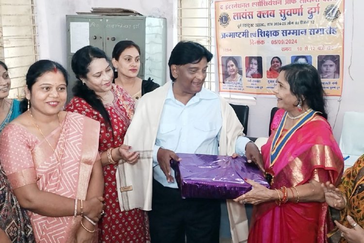 शास प्राथमिक विद्यालय शक्तिनगर में शिक्षक दिवस का आयोजन ..