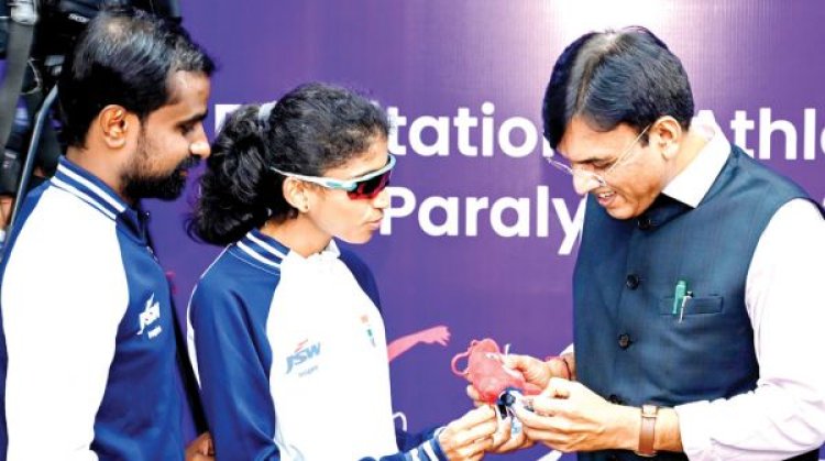 मांडविया ने शानदार पैरालंपिक प्रदर्शन पर एथलेटिक्स दल का किया सम्मान