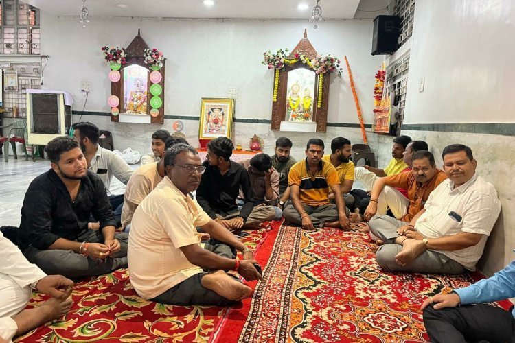 शारदीय नवरात्र पर्व पर दुर्गा मंदिर में सजेगा माता का द्वार, समित्ति की बैठक में लिया गया निर्णय