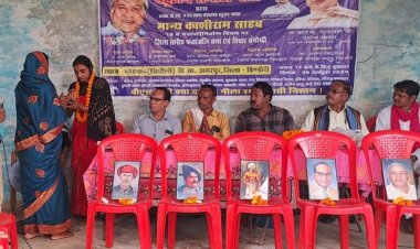 बसपा कार्यकर्ताओं ने काशीराम का 18वां महापरिनिर्वाण दिवस मनाया:जिला अध्यक्ष बोले- काशीराम ने समाज में जगाई थी अलख