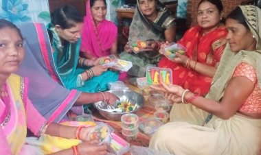 मोमबत्ती व दीयों से होगा शहर जगमग, महिलाओं ने मोमबत्ती बेचकर कमाये 20 हजार रूपए