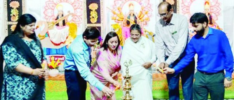 मनमोहक झांकियों को देख असीम आनंद की प्राप्ति, राजयोग और ध्यान का चमत्कार-बजाज