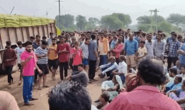 छत्तीसगढ़ में हादसा: तेज रफ्तार ट्रक की चपेट में आए तीन बाइक सवार, भाई-बहन और भांजे की मौत