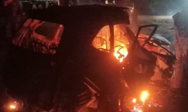 Durg Accident: पेड़ से जा टकराई तेज रफ्तार कार, लगी आग; दो लोगों की मौके पर हुई मौत, दो की हालत गंभीर