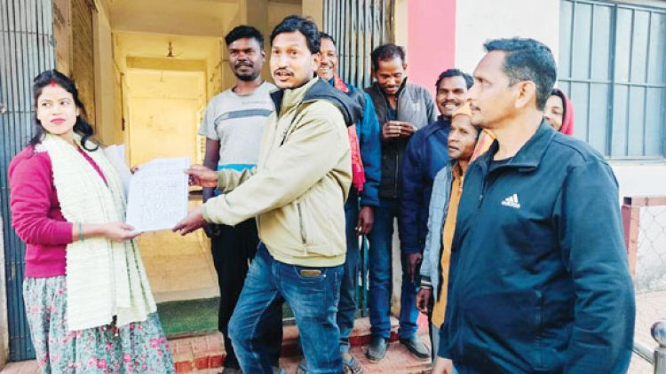 बगैर काम कराए सरपंच-सचिव पर रुपए आहरण का आरोप