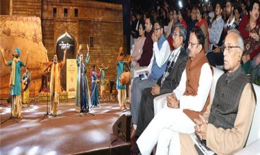 लंबे संघर्ष से मिली आजादी के प्रति कृतज्ञ होकर सभी राष्ट्र के विकास के लिये करें कार्य: उप मुख्यमंत्री शुक्ल