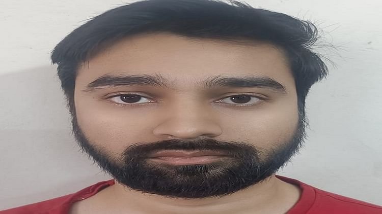 Durg: बिटक्वाइन ट्रेडिंग के नाम पर लाखों की ठगी, पुलिस ने सेंट्रल जीएसटी ऑफिसर के बेटे को किया गिरफ्तार