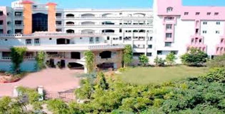 भावनगर में सरकारी मेडिकल कॉलेज में इंटर्न की पिटाई, आरोपी बैचमेट और सीनियर पर मामले दर्ज