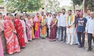 महिला एवं बाल विकास मंत्री का चारामा आगमन, भव्य स्वागत