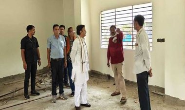 मुख्यमंत्री डॉ. मोहन यादव ने बुद्ध पूर्णिमा पर उज्जैन के अशोक बुद्ध विहार में भगवान् गौतम बुद्ध की प्रतिमा पर पुष्प अर्पित कर समारोह को संबोधित किया।