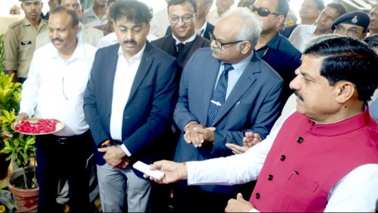 मुख्यमंत्री डॉ.मोहन यादव ने इंदौर की रेसीडेंसी कोठी में जज गेस्ट हाउस का भूमि-पूजन किया।