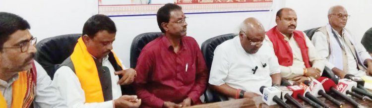 नरेंद्र मोदी के नेतृत्व में भारत सुरक्षित व सशक्त- सांसद चिंतामणि महाराज