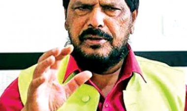 आठवले ने जातिगत जनगणना, और धर्मांतरण पर कांग्रेस को घेरा