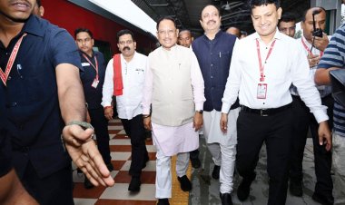 सीएम ट्रेन से पहुंचे अंबिकापुर  कहा - यह सुंदर यात्रा हमेशा के लिए स्मृतियों में हुई दर्ज