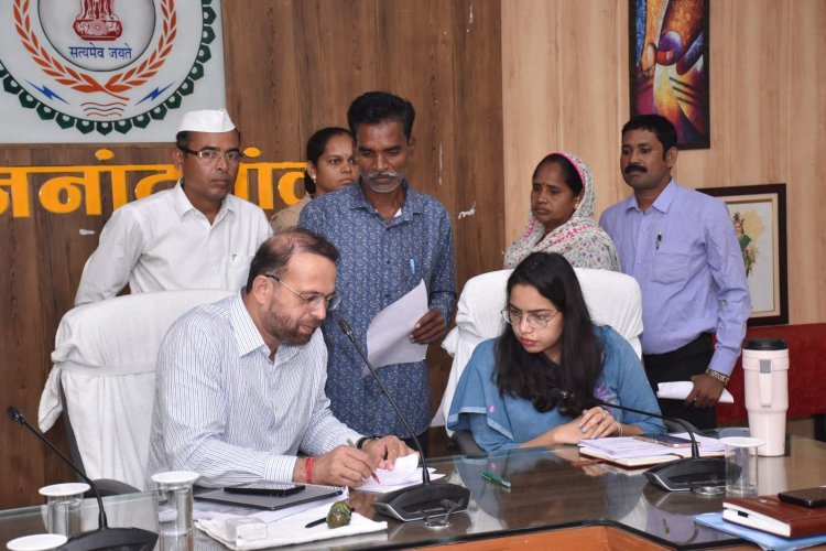 कलेक्टर ने  सुनी समस्याएं