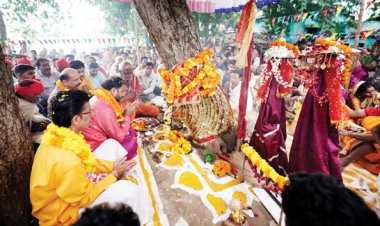 बस्तर दशहरा : बेल पूजा में सरगीपाल गांव में उत्साह, कमलचंद भंजदेव हुए शामिल