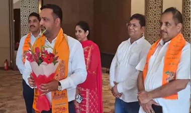 अयोध्या पहुंचे वेलिंगबोरो के मेयर राज मिश्रा, यूपी में ₹2500 करोड़ निवेश का ऐलान