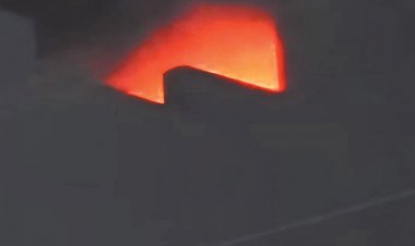 दीपावली की रात कपड़ा शोरूम में लगी आग