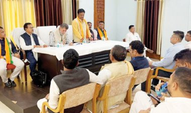 यूनिटी मार्च की तैयारियों पर बस्तर सांसद, जगदलपुर विधायक ने ली समीक्षा बैठक