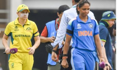 महिला विश्व कप : आखिर क्यों बांह पर काली पट्टी बांधकर उतरे भारत और ऑस्ट्रेलिया के प्लेयर्स?