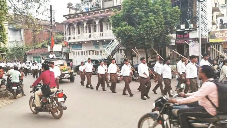 नंदई चौक में पथ संचलन