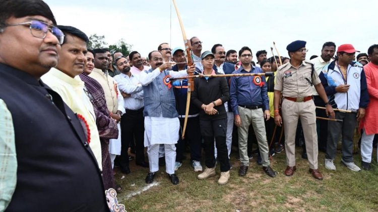 रायपुर : उप मुख्यमंत्री  अरुण साव ने विकासखंड स्तरीय बस्तर ओलंपिक का किया शुभारंभ