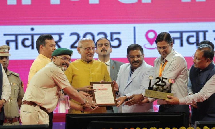 रायपुर : वन एवं जलवायु परिवर्तन विभाग की प्रदर्शनी को मिला तृतीय पुरस्कार