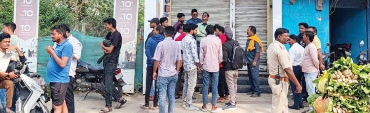 मोबाइल दुकान में सेंधमारी कर 25 लाख की चोरी