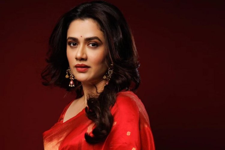 नेशनल क्रश गिरिजा ओक को यूजर्स ने भेजे अश्लील मैसेज, एक्ट्रेस बोलीं- ये अजीब है