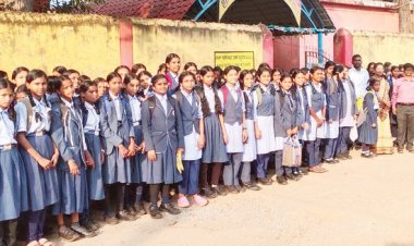 शासकीय कन्या शाला की छात्राओं की आवाज, बस सुविधा की उठी मांग