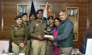 एएसपी का तबादला, दी विदाई